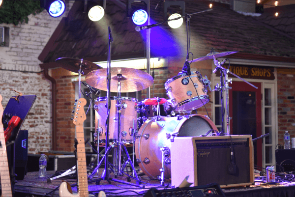 Andrew Deerin 2023 at GIGS Courtyard, October 7, 2023 - photo 11