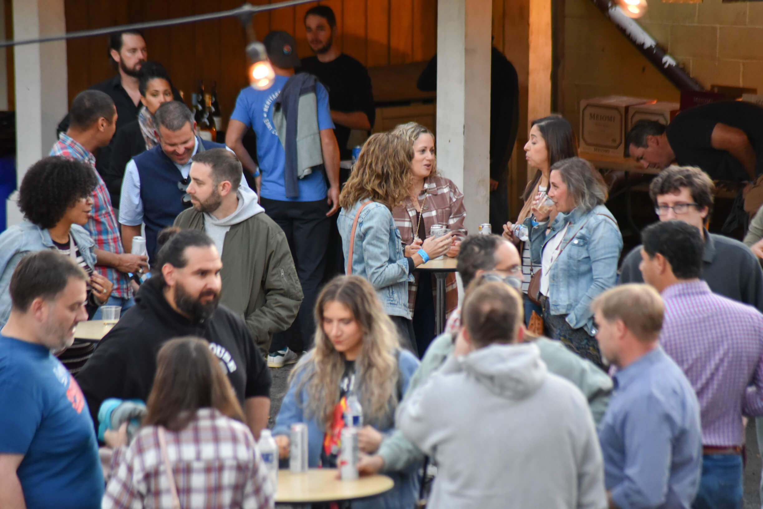 Andrew Deerin at GIGS Courtyard, October 15, 2022 - photo 6