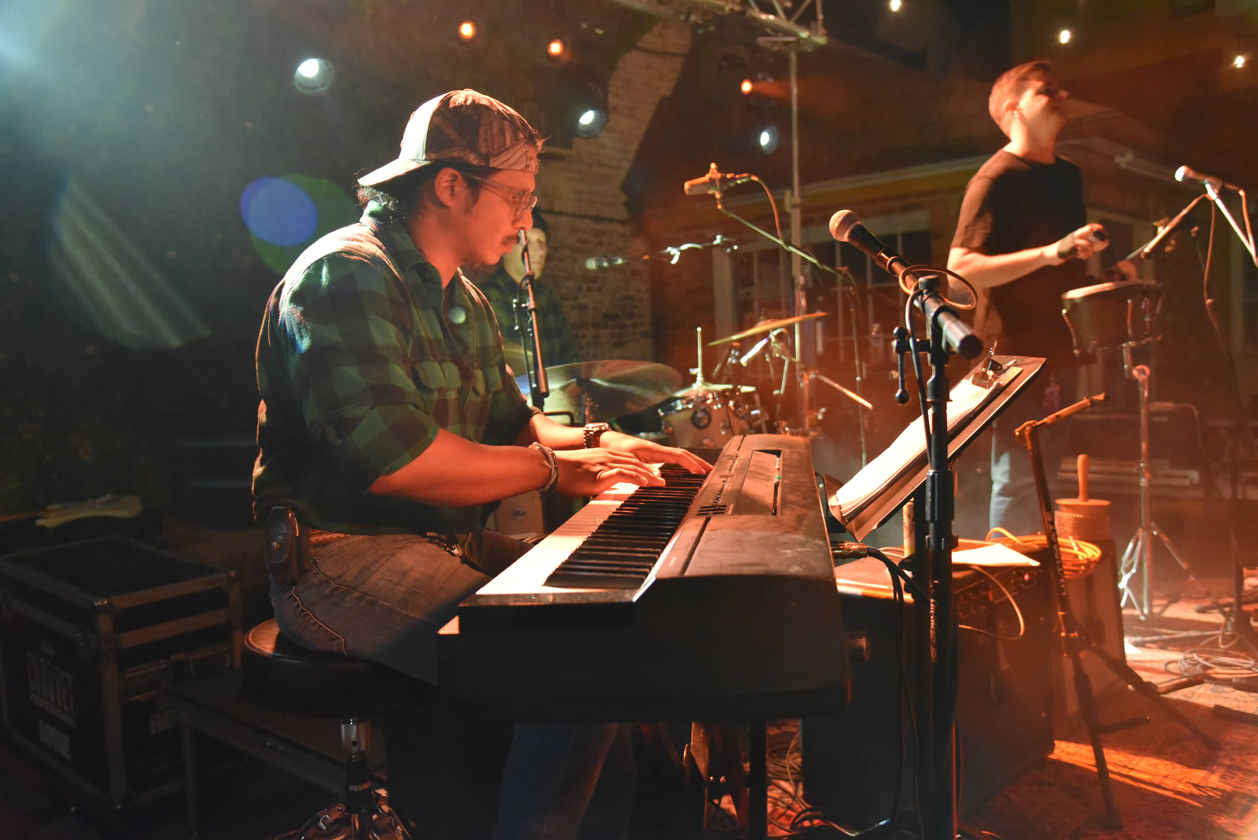 Andrew Deerin at GIGS Courtyard, October 15, 2022 - photo 29