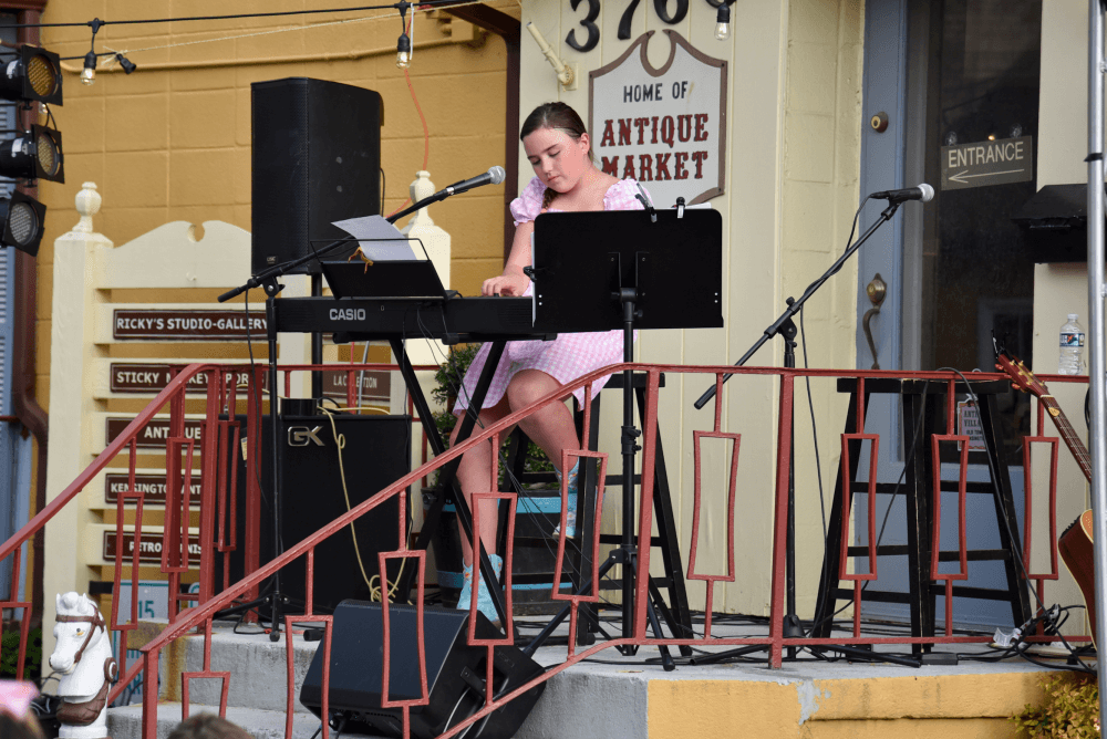Charlotte Gaiser and Friends at GIGS Courtyard, June 2, 2023 - photo 36