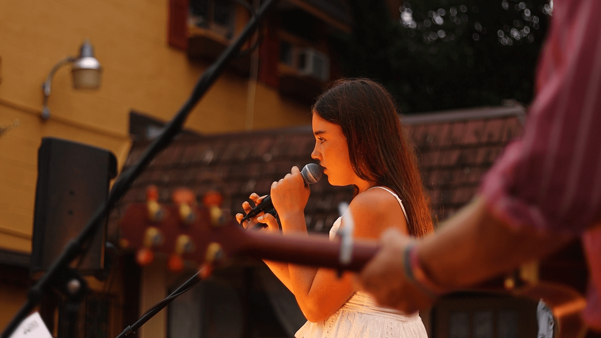 Charlotte Gaiser at GIGS Courtyard, June 27, 2025 - photo 17