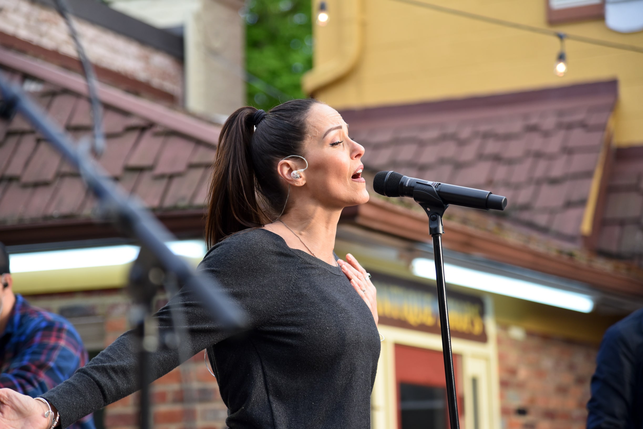 Dewey Night III at GIGS Courtyard, April 26, 2024 - photo 23