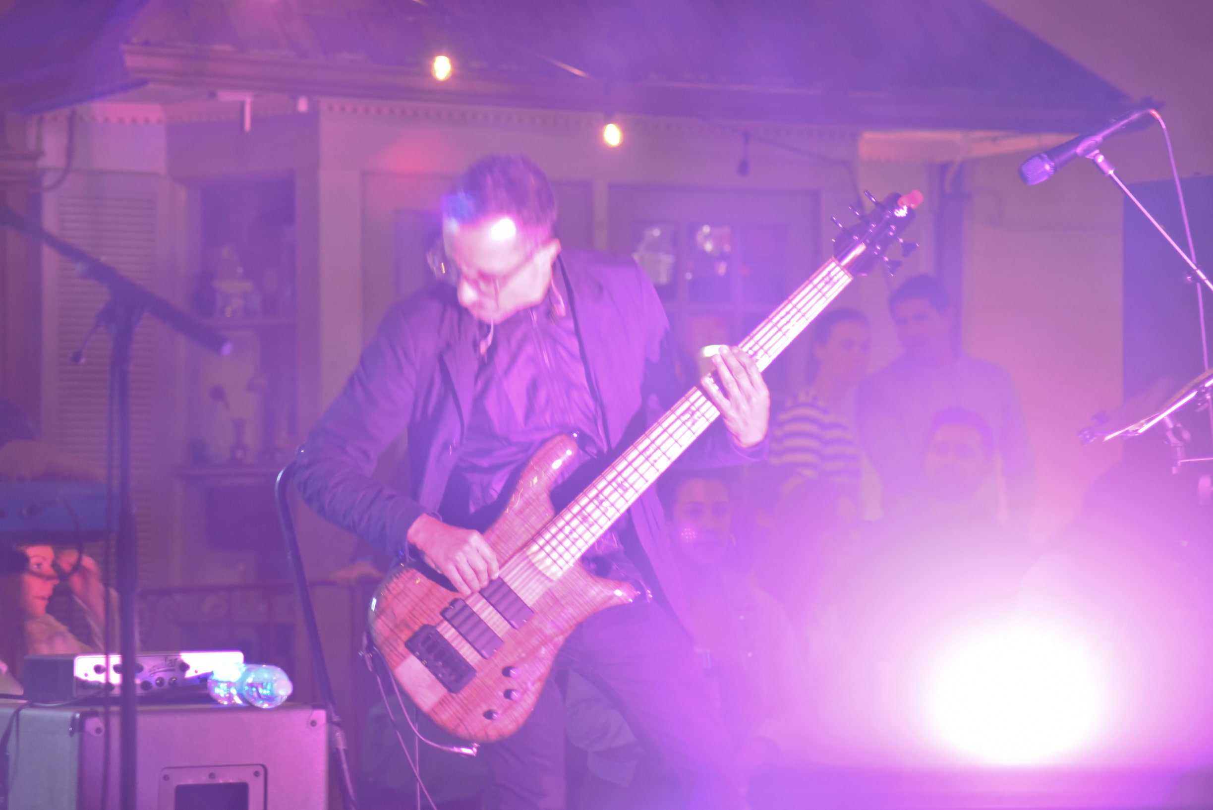 Dewey Night III at GIGS Courtyard, April 26, 2024 - photo 36