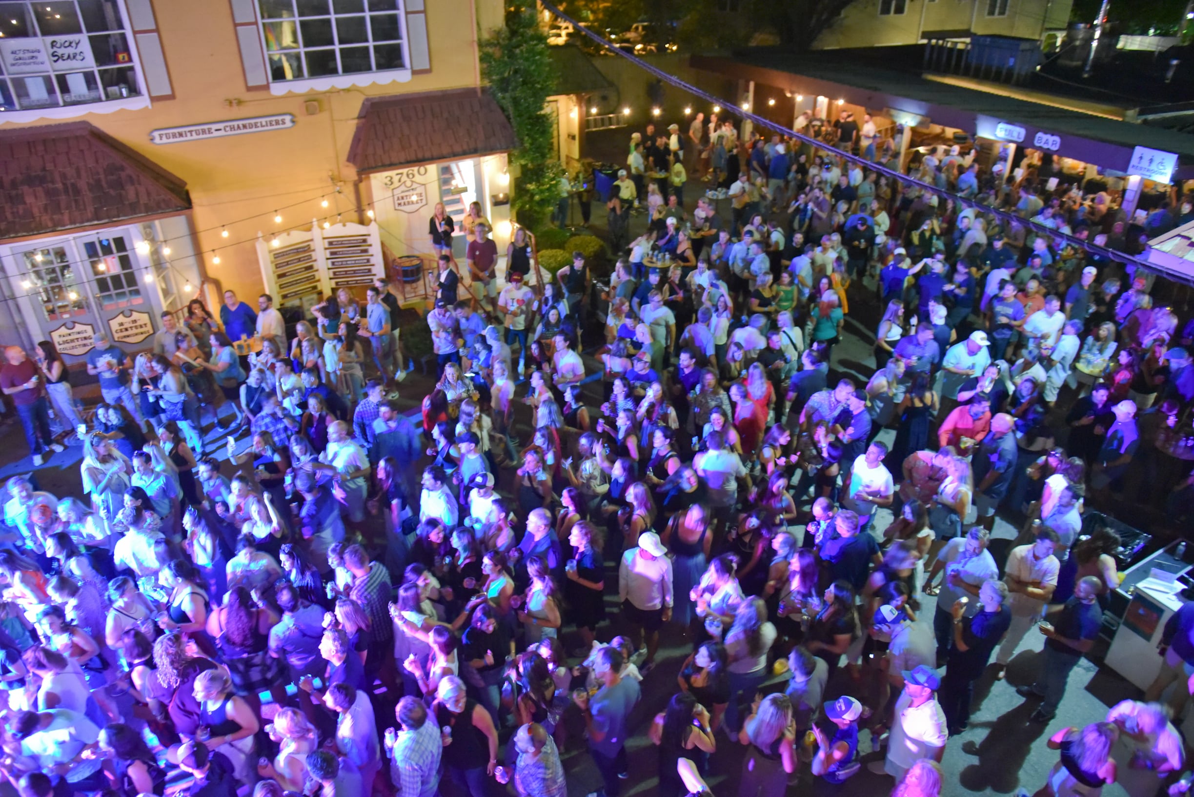 Dewey Night IV at GIGS Courtyard, September 14, 2024 - photo 26