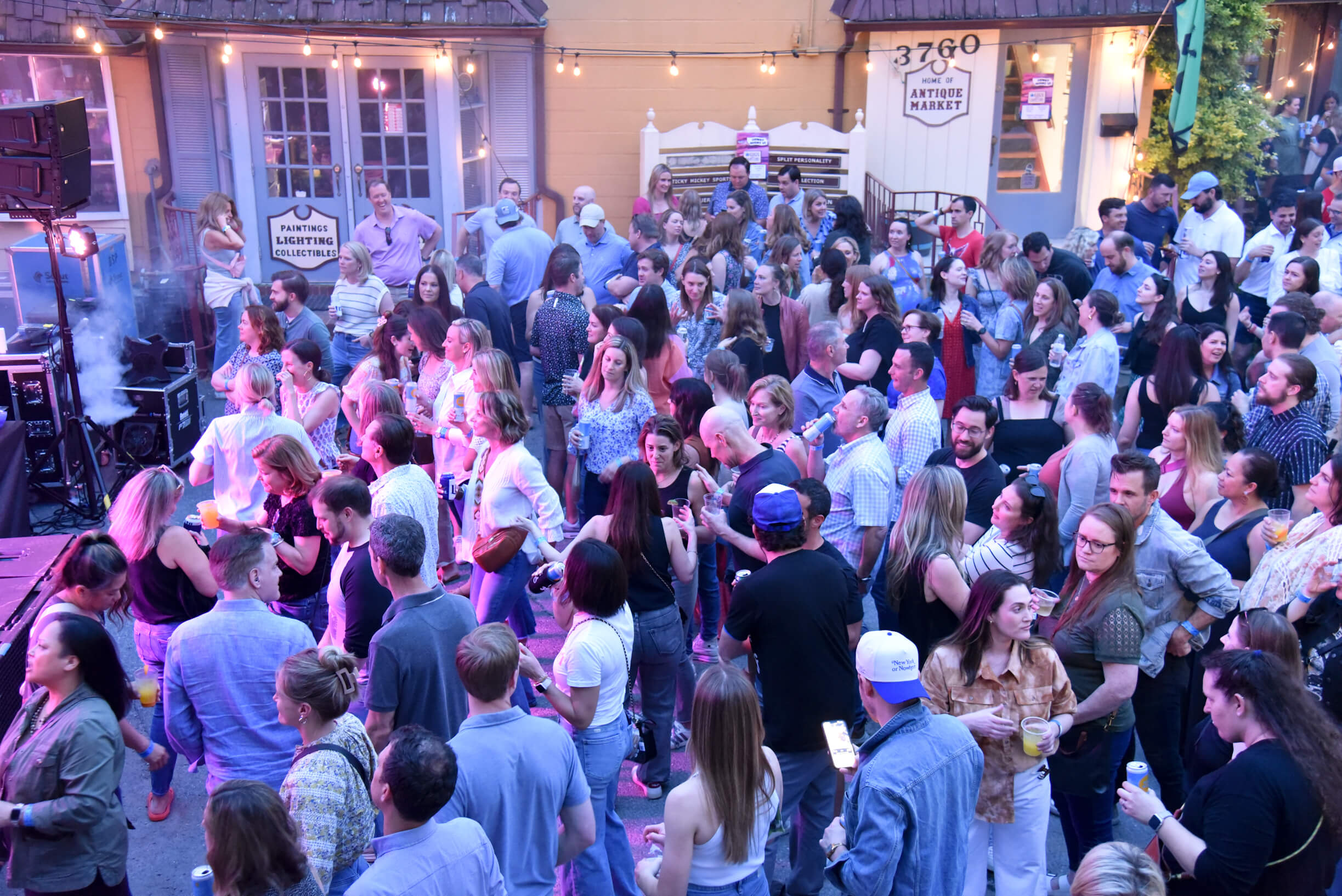 Dewey Night VI at GIGS Courtyard, April 25, 2025 - photo 31