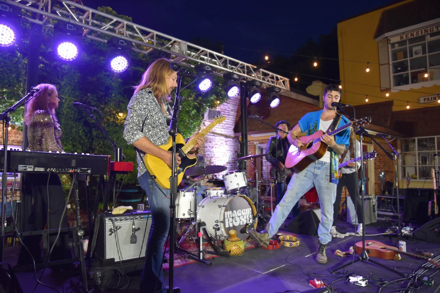 Maggie Rose at GIGS Courtyard, October 2, 2021 - photo 33