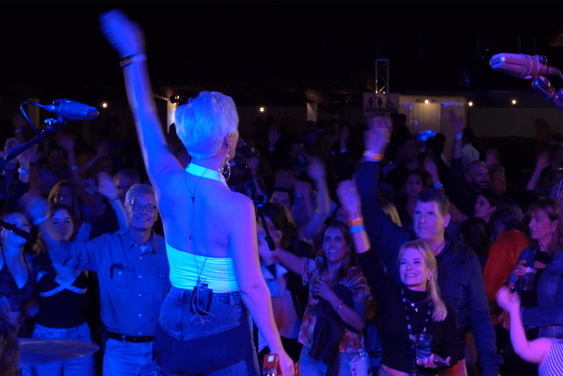Maggie Rose at GIGS Courtyard, October 2, 2021 - photo 29