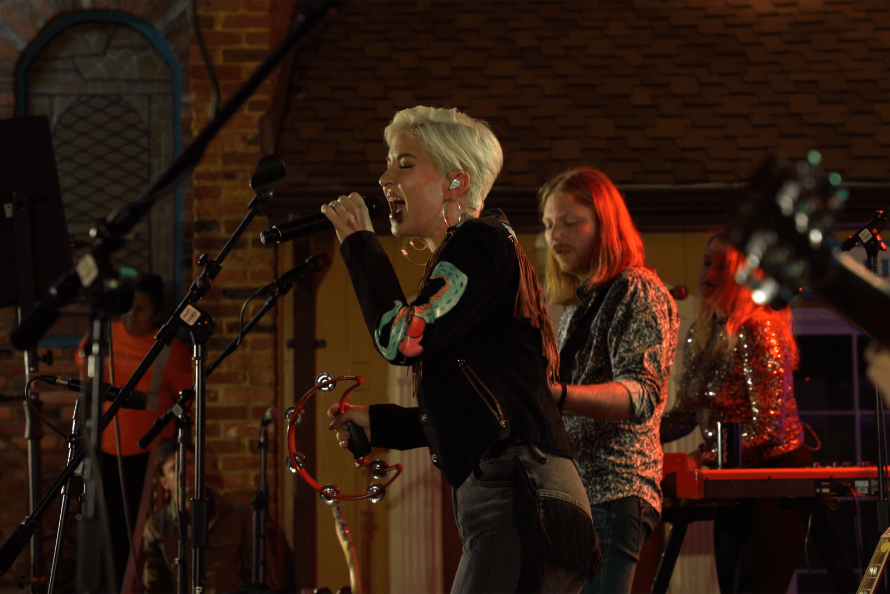 Maggie Rose at GIGS Courtyard, October 2, 2021 - photo 35