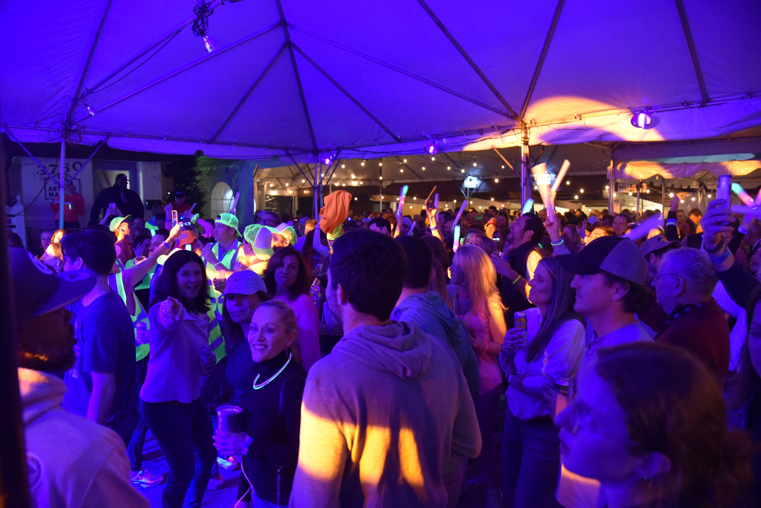 Neon Knights at GIGS Courtyard, March 15, 2024 - photo 27