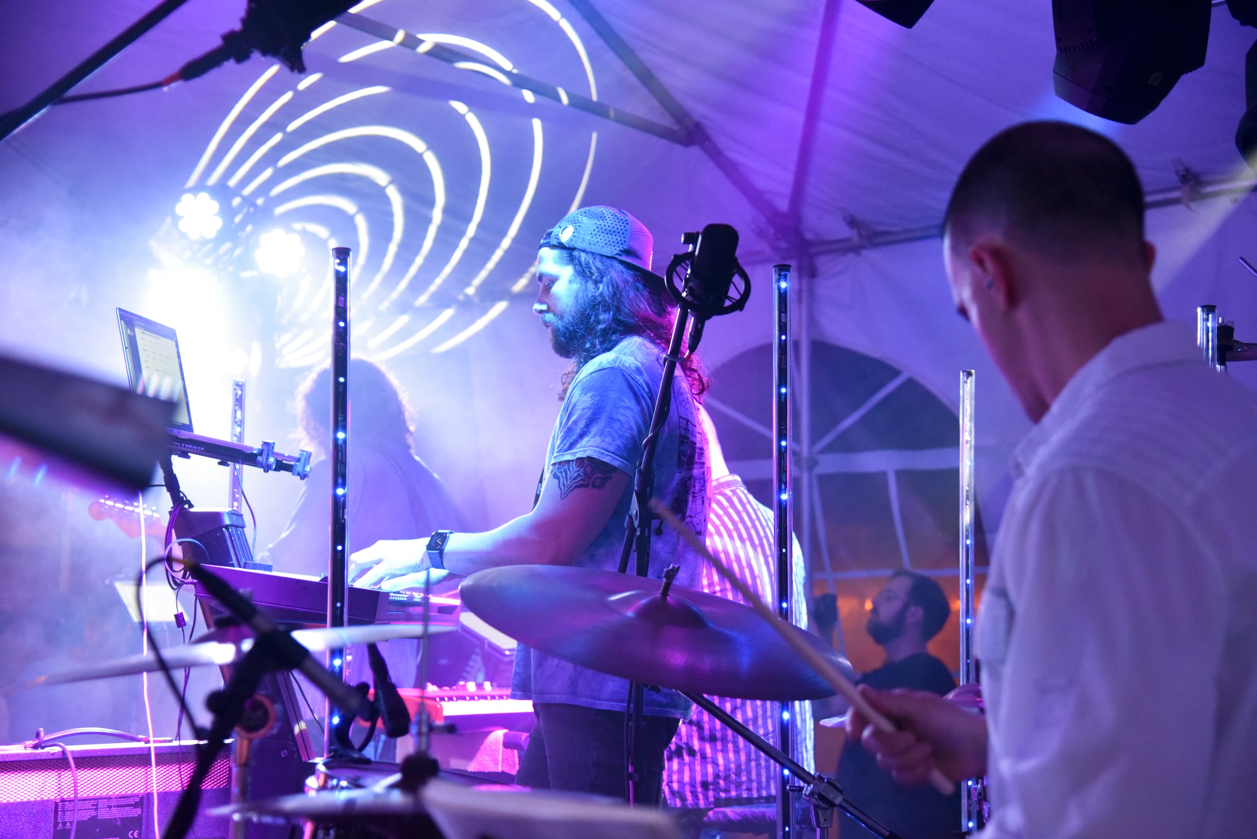 Neon Knights at GIGS Courtyard, March 15, 2024 - photo 28