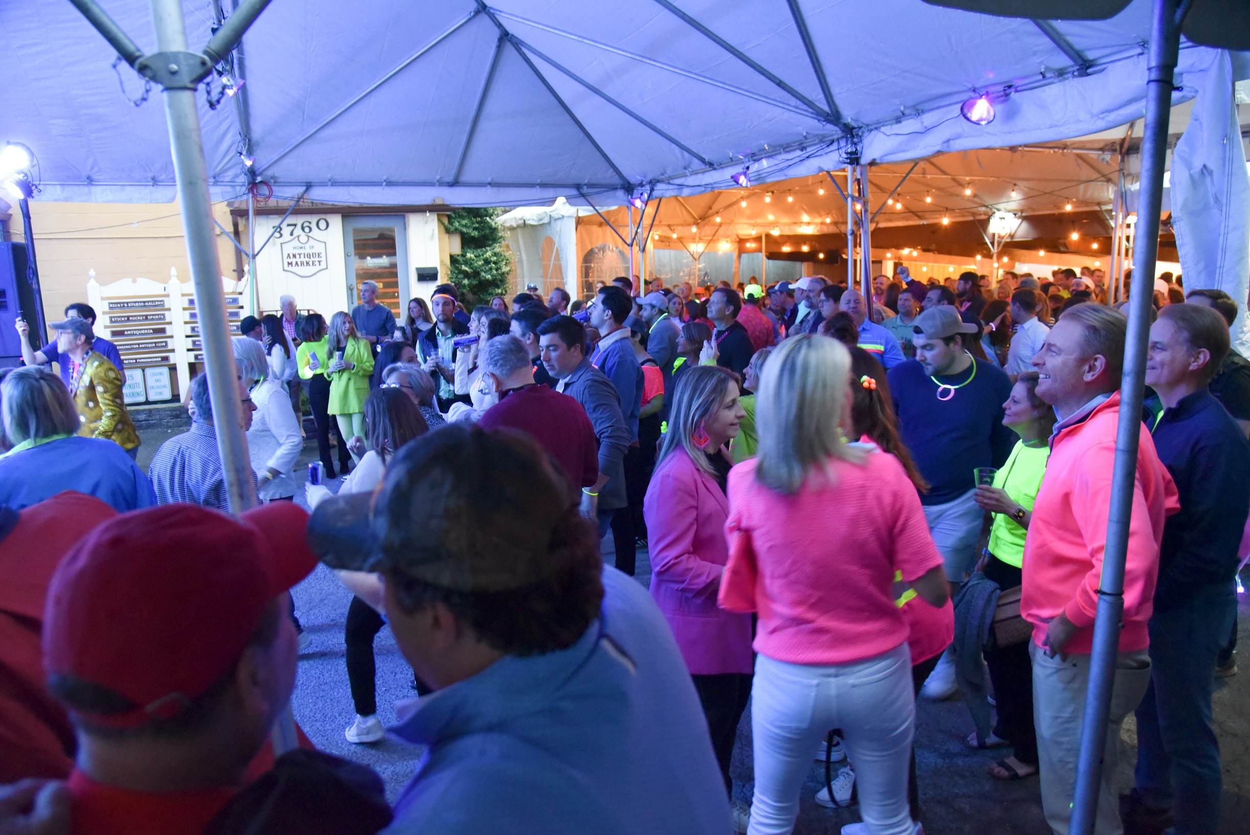 Neon Knights at GIGS Courtyard, March 15, 2024 - photo 35