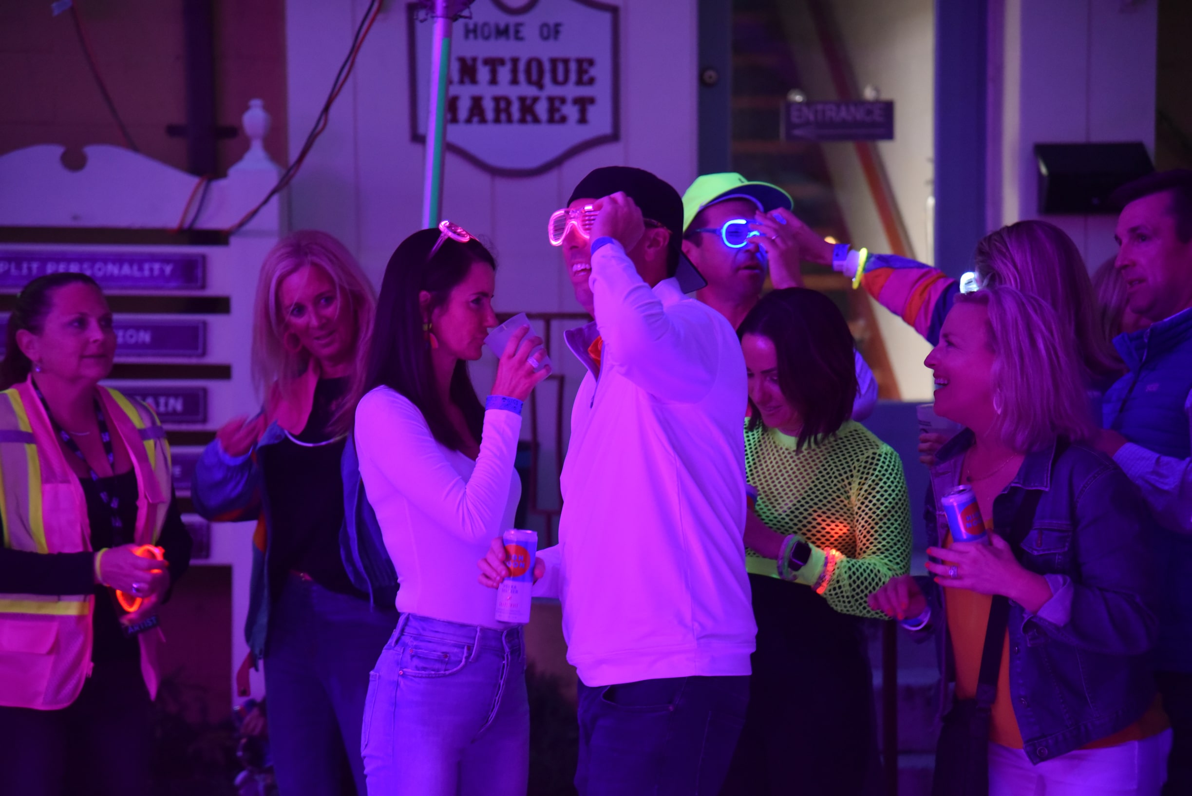 Neon Knights at GIGS Courtyard, March 15, 2024 - photo 39