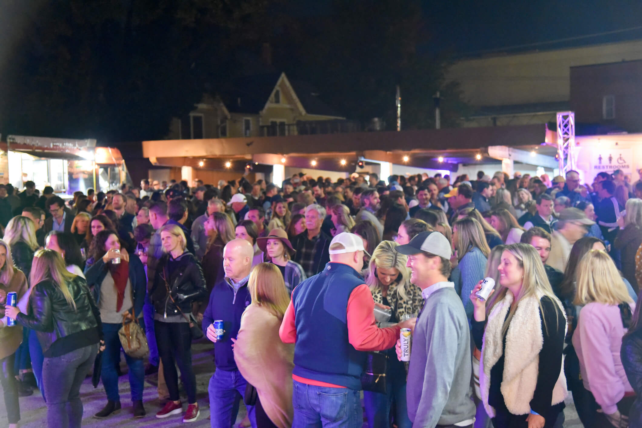 Rumble on the Row II at GIGS Courtyard, October 23, 2021 - photo 8
