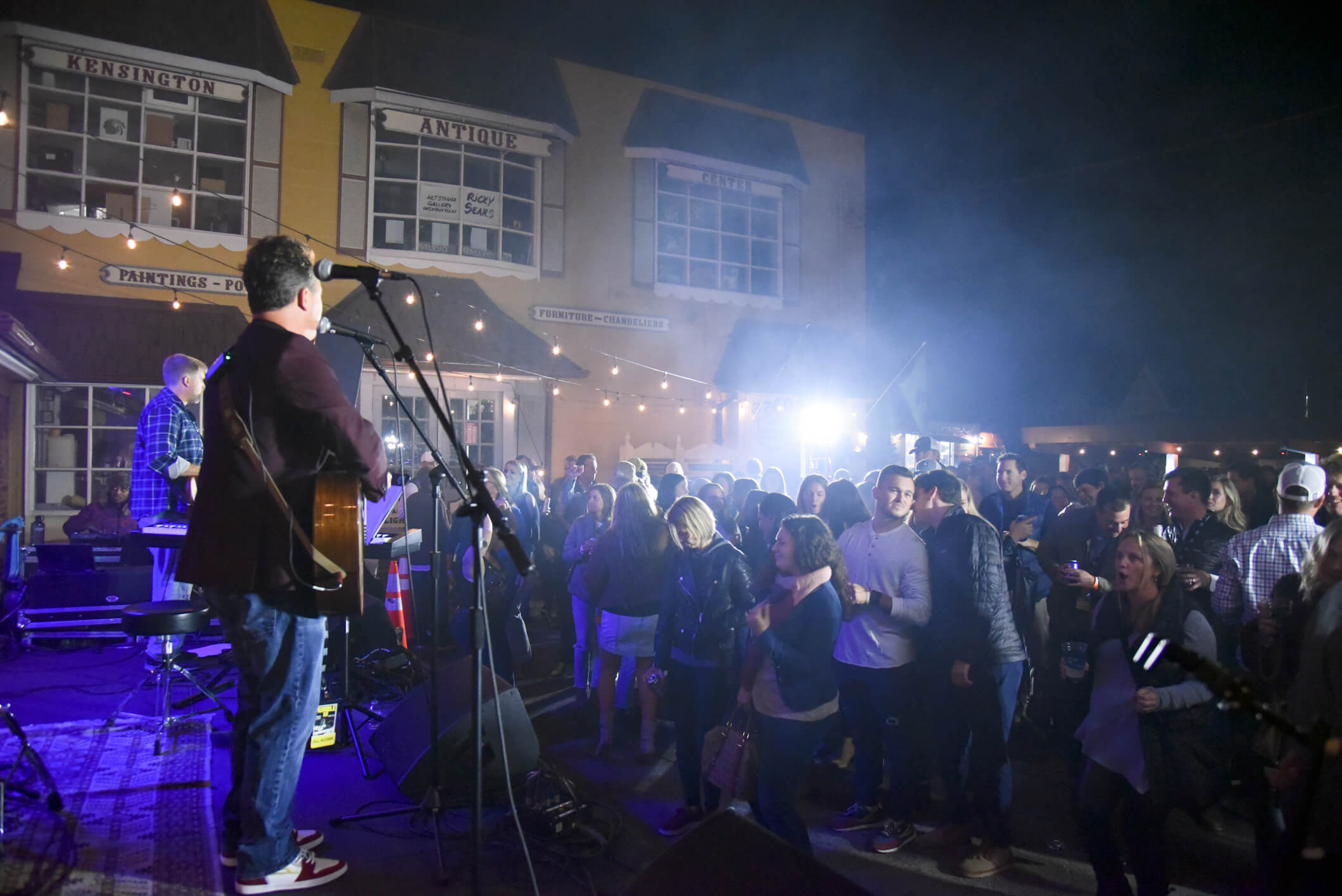 Rumble on the Row II at GIGS Courtyard, October 23, 2021 - photo 33