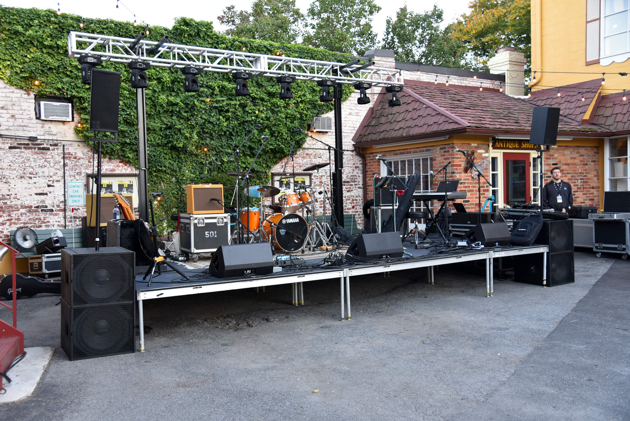Rumble on the Row II at GIGS Courtyard, October 23, 2021 - photo 7