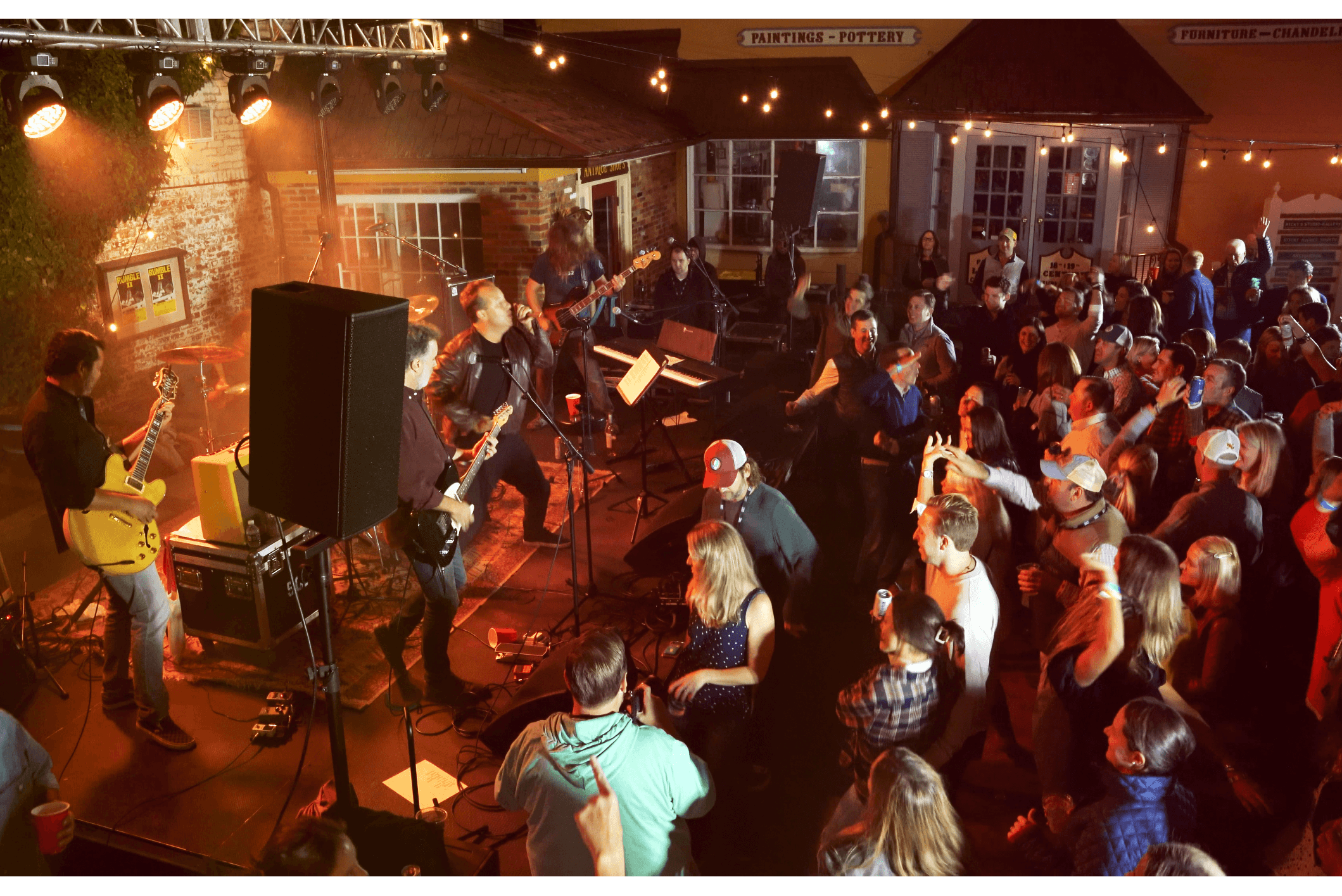 Rumble on the Row II at GIGS Courtyard, October 23, 2021 - photo 19