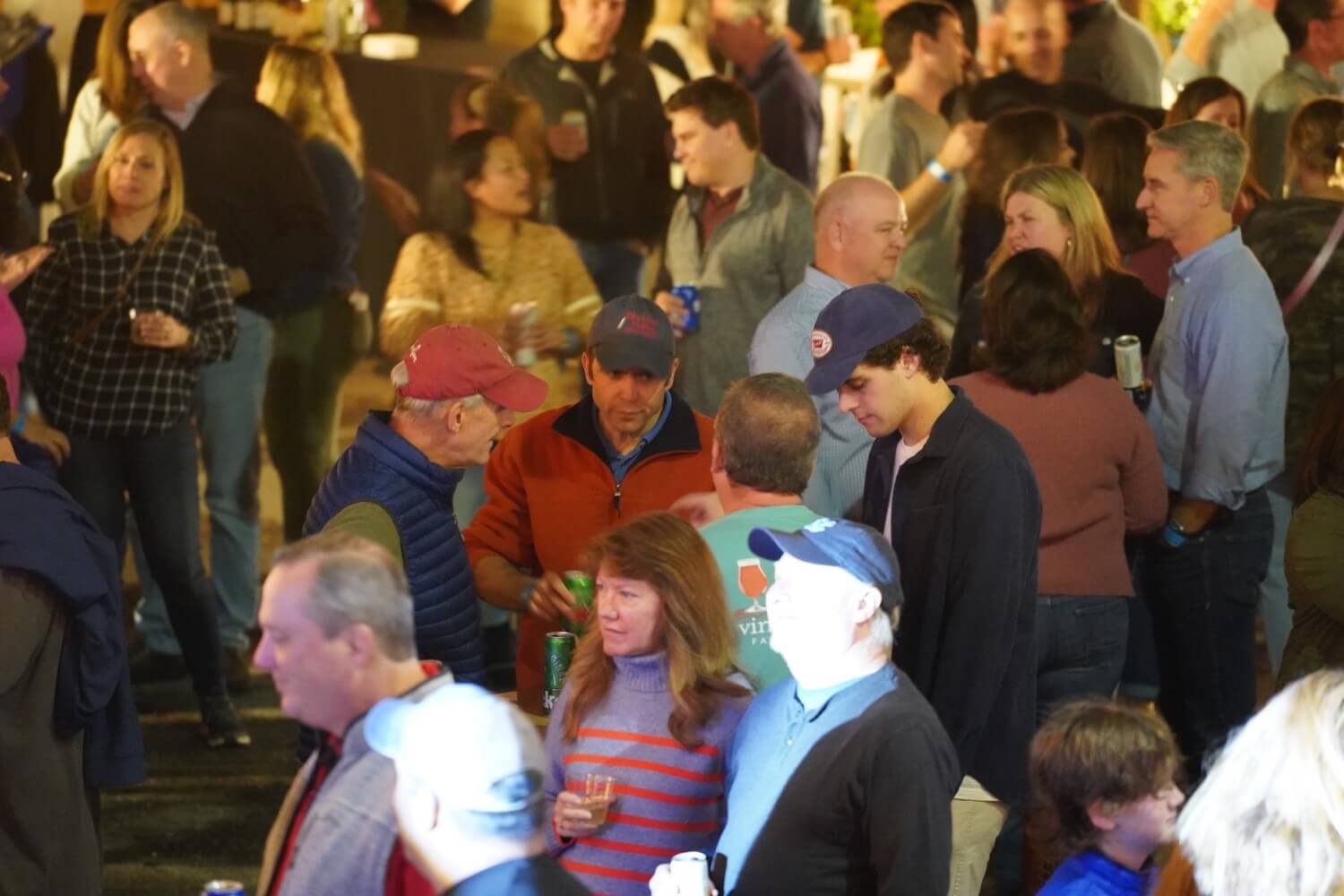 Sean Gaiser at GIGS Courtyard, November 12, 2022 - photo 7