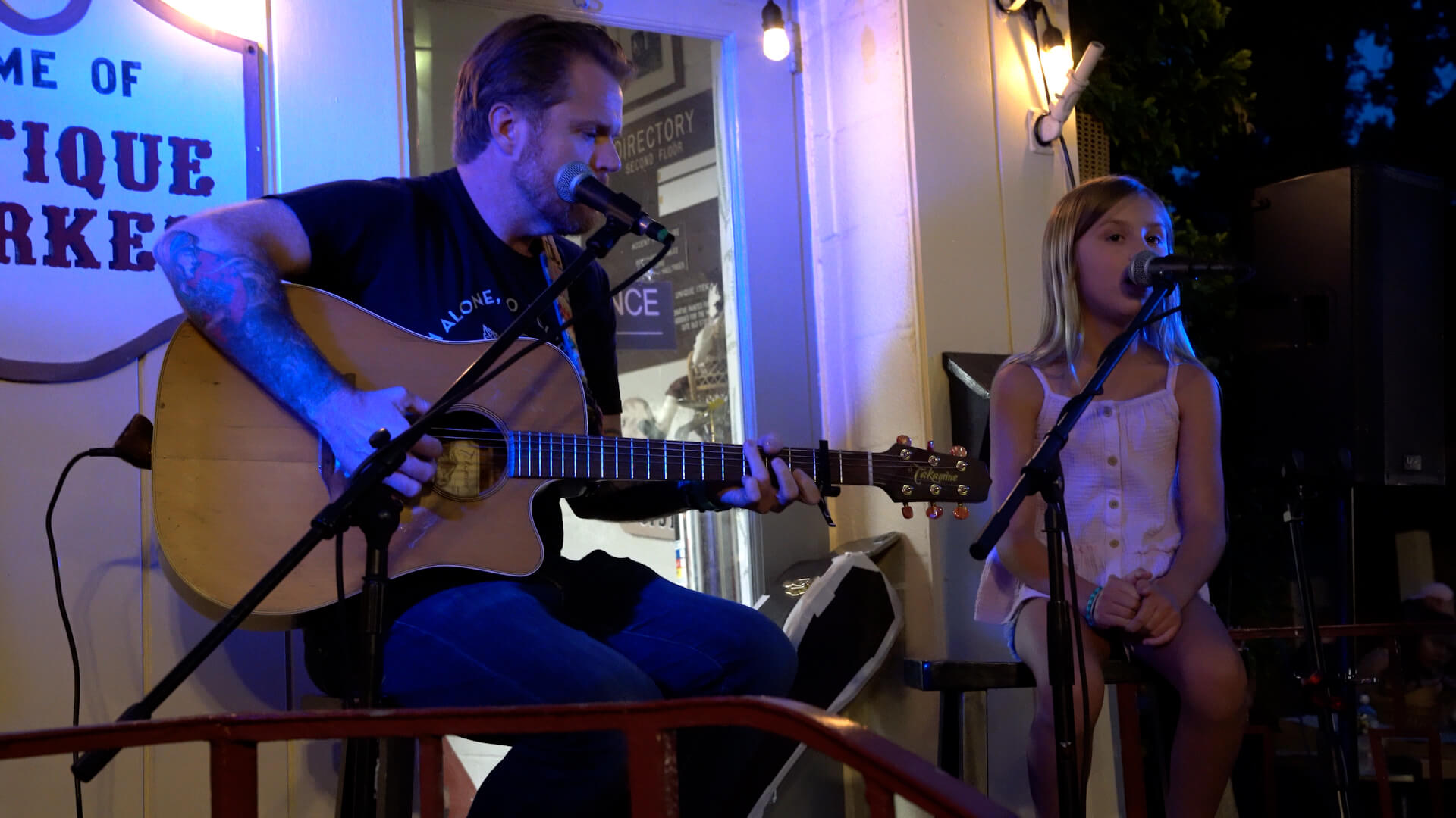 Sean Gaiser and Friends at GIGS Courtyard, September 10, 2022 - photo 16