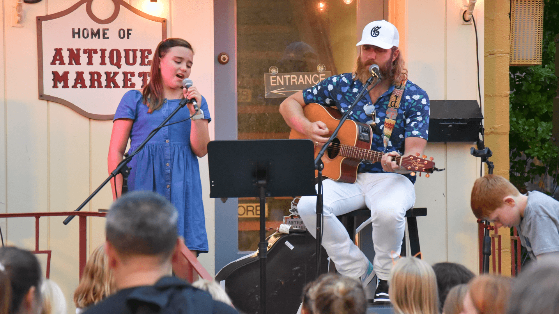 Sean Gaiser and Friends at GIGS Courtyard, September 10, 2022 - photo 14