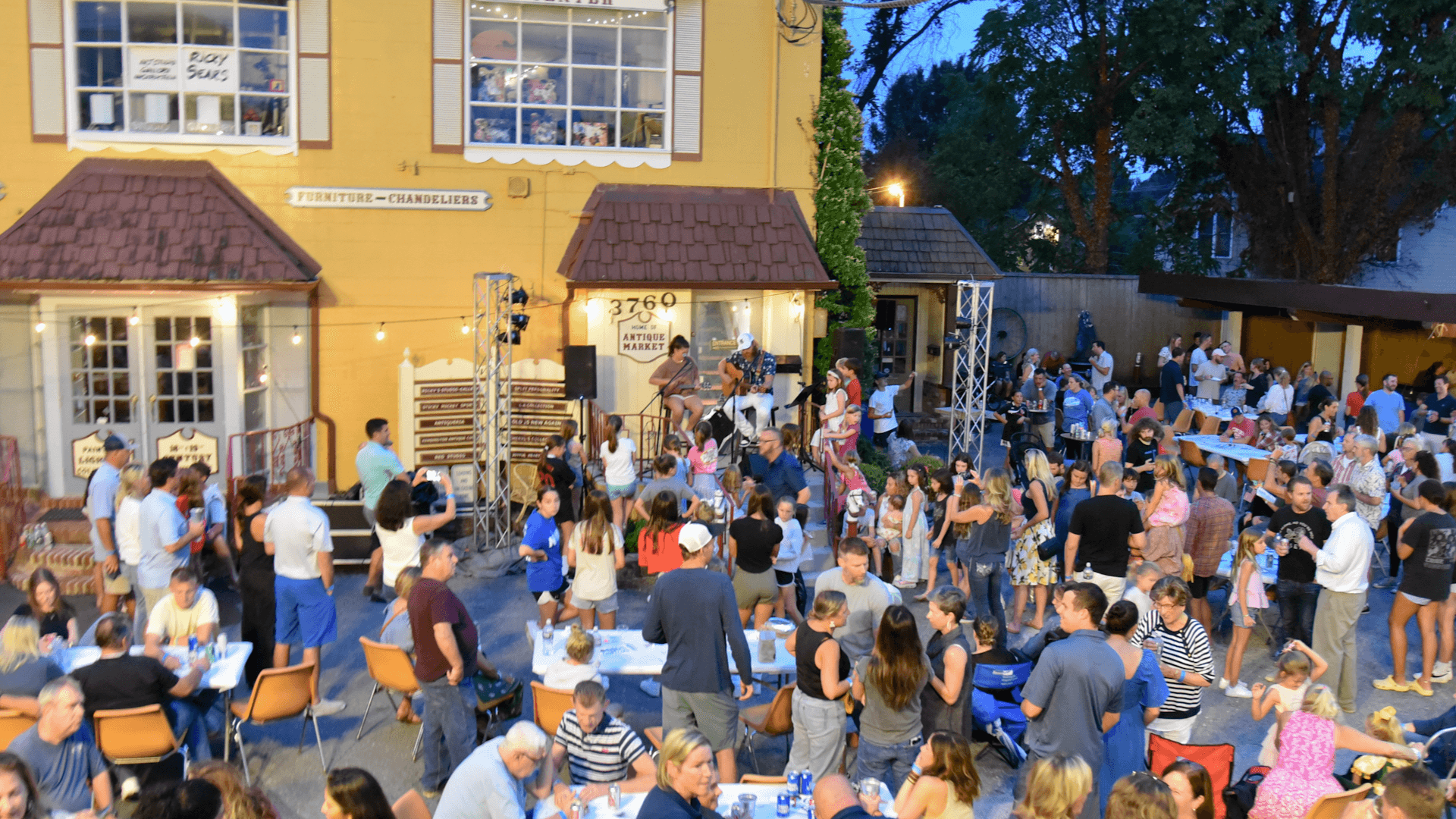 Sean Gaiser and Friends at GIGS Courtyard, September 10, 2022 - photo 20