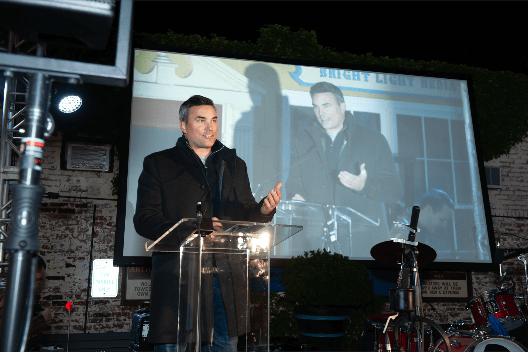 Tribute 21 at GIGS Courtyard, November 13, 2021 - photo 14